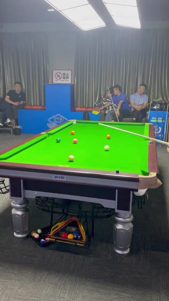 舞台较量 舞台较量